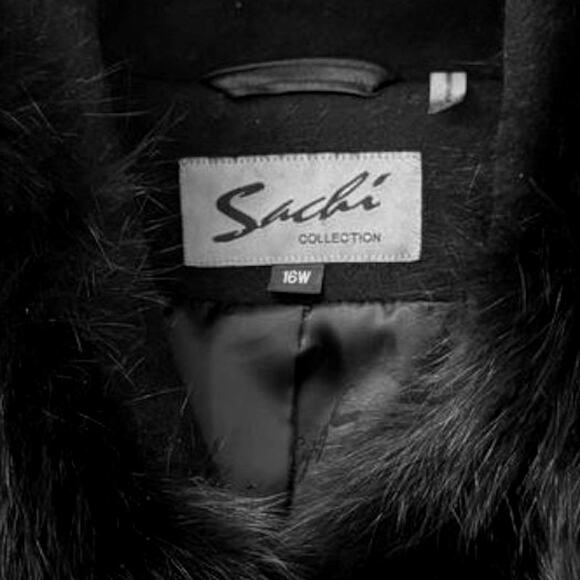 Sachi Black Coat | Size 16W - Picture 8 of 9